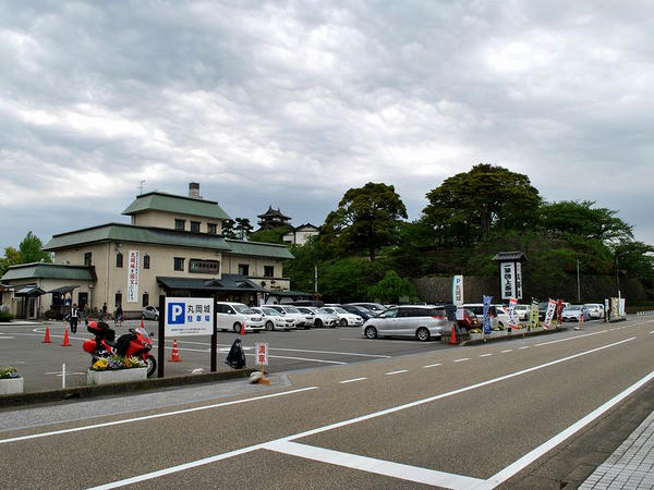 丸岡城ほぼ全景