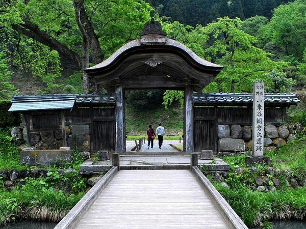 朝倉氏館跡の唐門