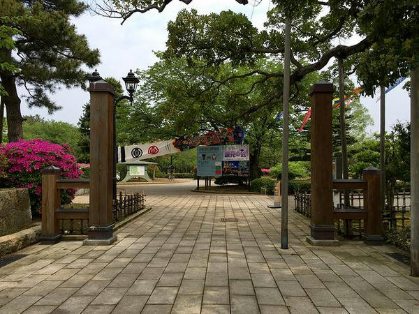 芦城公園入り口