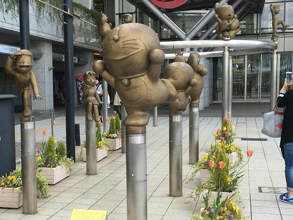 高岡駅前にあった