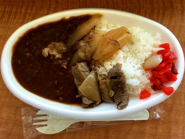 牛すじカレー 650円