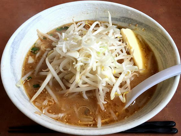 みそらーめん 600円 ＋ バター 100円