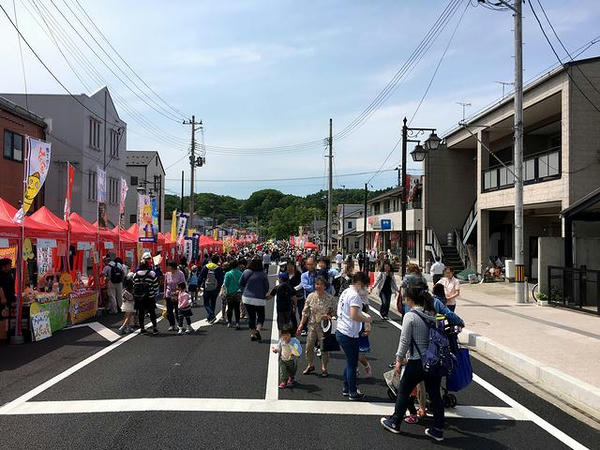 会場の小峰通り