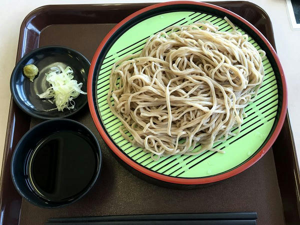 へぎそば（冷） 550円