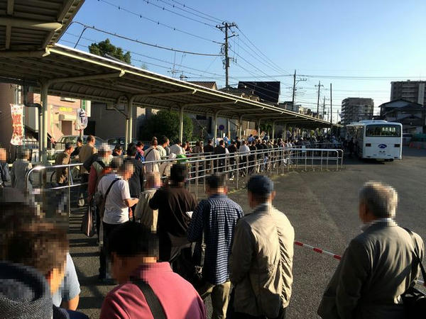 シャトルバス乗り場