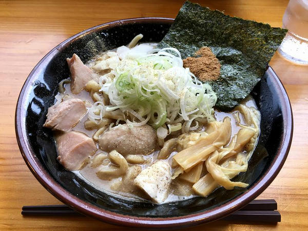 濃厚中華 800円