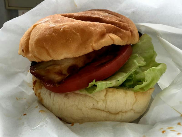 国見バーガー（さばのみそ煮） 450円
