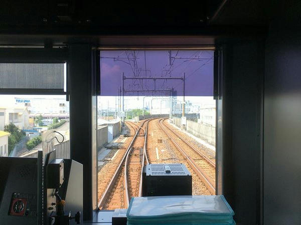 潮凪車庫入り口