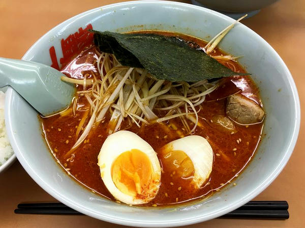 辛味噌ネギラーメン（激辛） 830円 ＋ 味付け卵 90円 ＋ 半ライス 110円