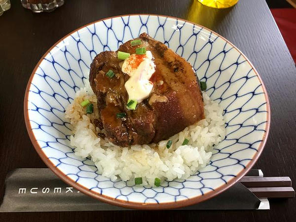 超豚バラ角煮丼 400円