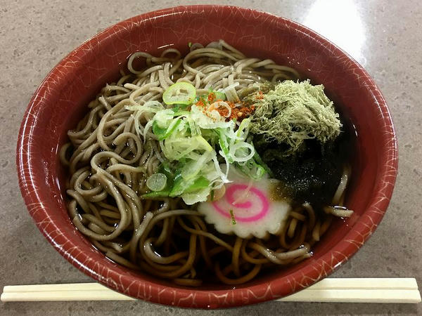 とろろ昆布そば 420円