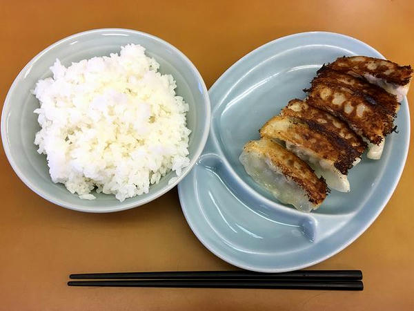 餃子とライス 420円