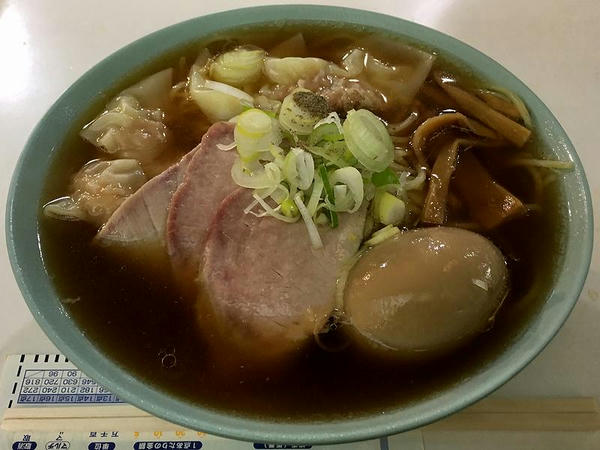チャーシューワンタンメン 680円 ＋ 味付玉子 70円