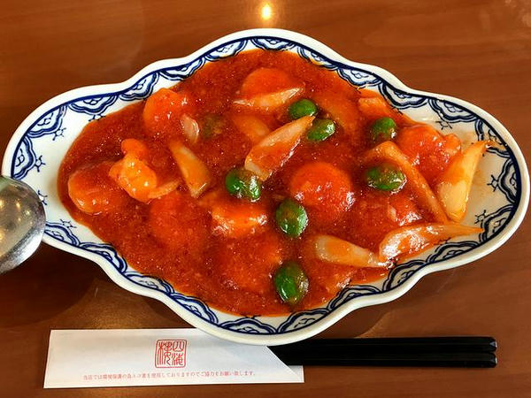 干烧虾仁（エビのチリソース） 1512円 