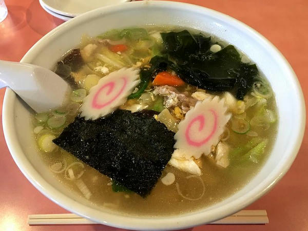 華泉ラーメン 880円＋税