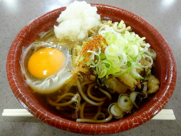 かきあげ（そば） 410円 ＋ 生卵 50円