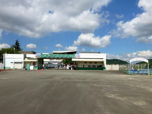 正入場門