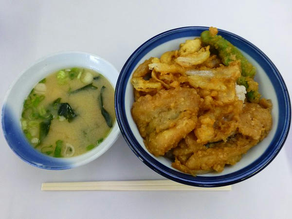 あなご丼 650円