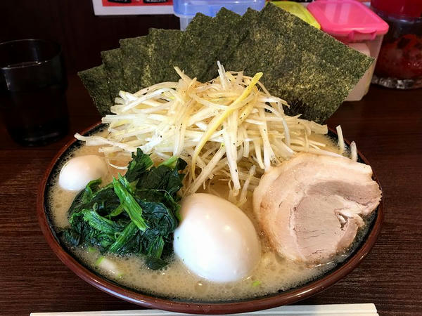 ネギラーメン 800円 ＋ 半熟味付玉子 100円 ＋ のり増し（5枚） 50円