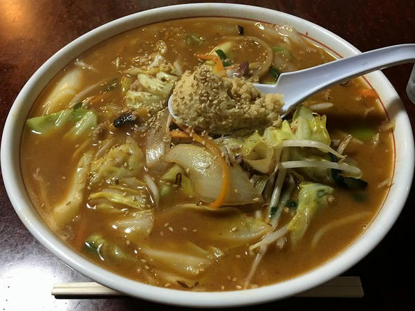 生姜みそラーメン 750円