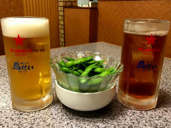 乾杯の生ビールとウーロン茶