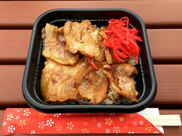 十勝帯広豚丼 600円 （タカサキヤ）