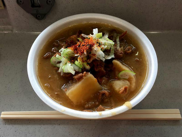 もつ煮 410円