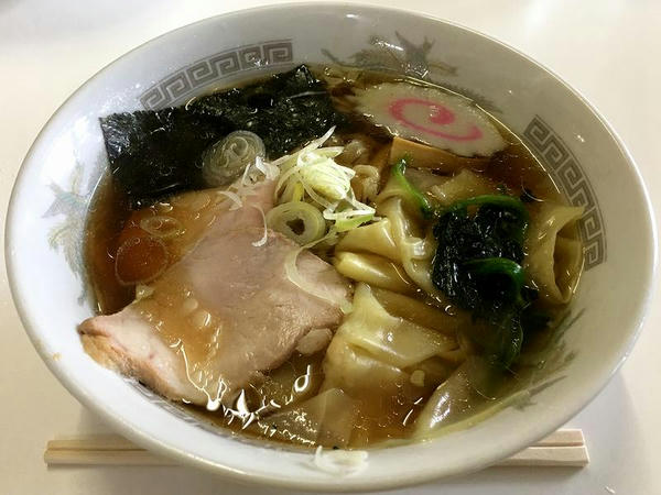 手打ワンタンメン 850円