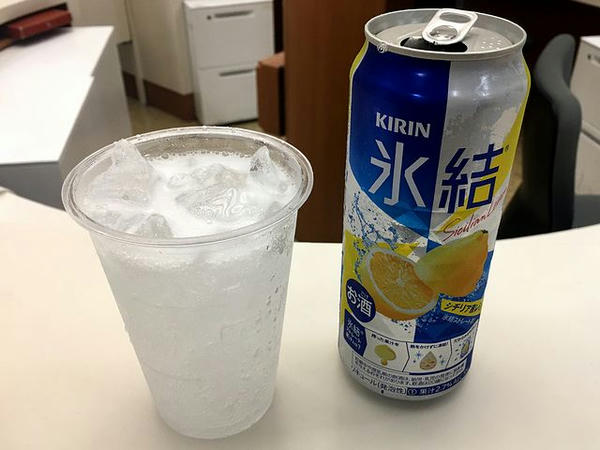 缶チューハイで寝酒
