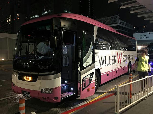 発車を待つT324便