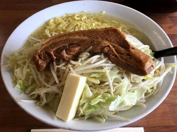 肉ラーメン（塩味） 1000円 ＋ バター 100円