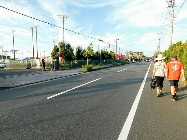 前原第一駐車場を出てきたに進み、突き当たりを右へ