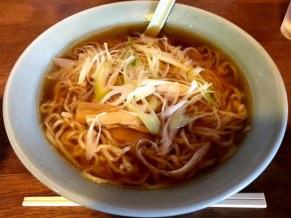 醤油ねぎラーメン 700円