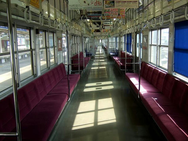 乗車した5528の車内