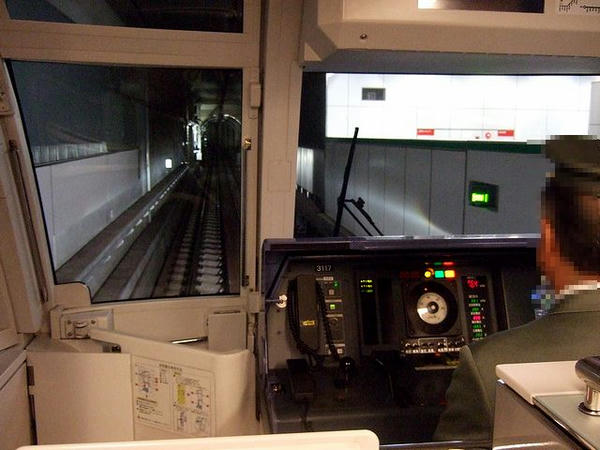 運転席はこんな感じ