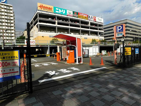 第3駐車場入口