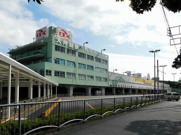 大井競馬場正門