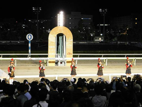 東京トゥインクルファンファーレの生演奏