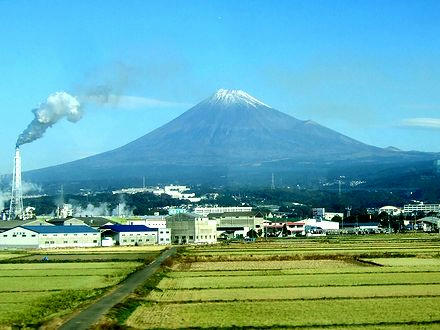 車窓から見える富士山