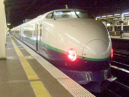 宇都宮を発車するやまぴこ223号
