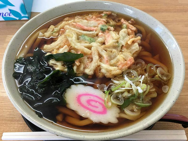 天ぷらうどん（大盛） 500円
