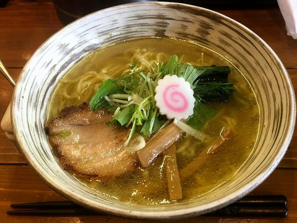 黄金のゆず塩そば（ゆずしぼり付き） 770円