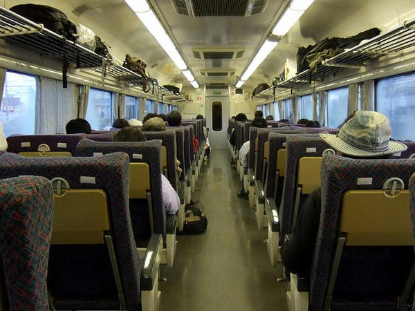 一夜明けた車内の様子