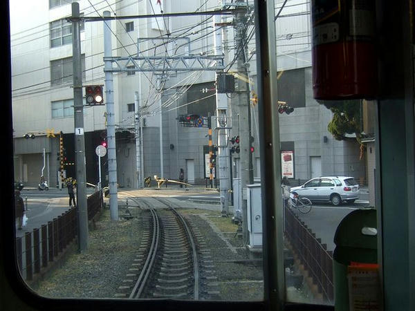 松山市駅手前