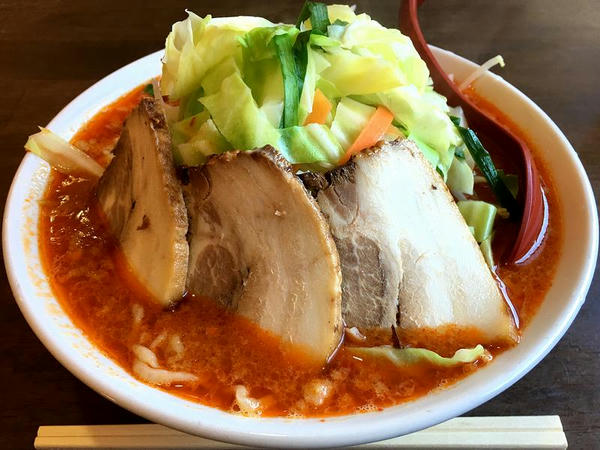 野菜みそチャーシュー3枚のせ ピリ辛みそ〈辛〉 800円