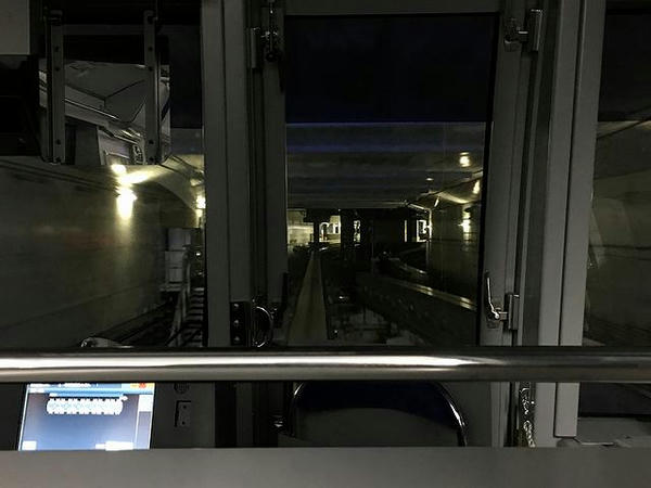 羽田空港第2ビル駅進入