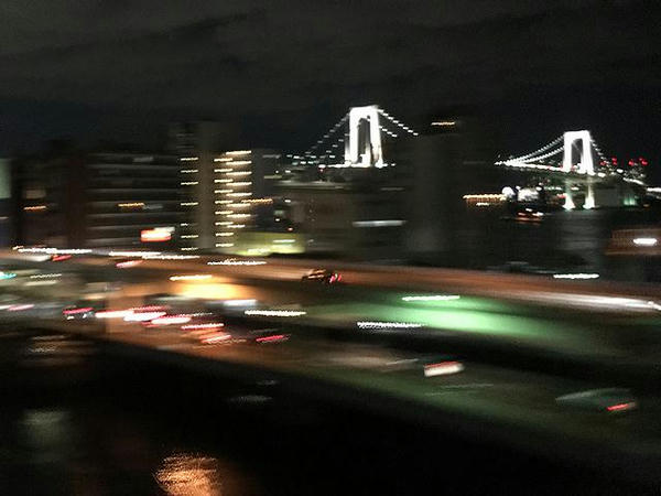 遠ざかるレインボーブリッジ