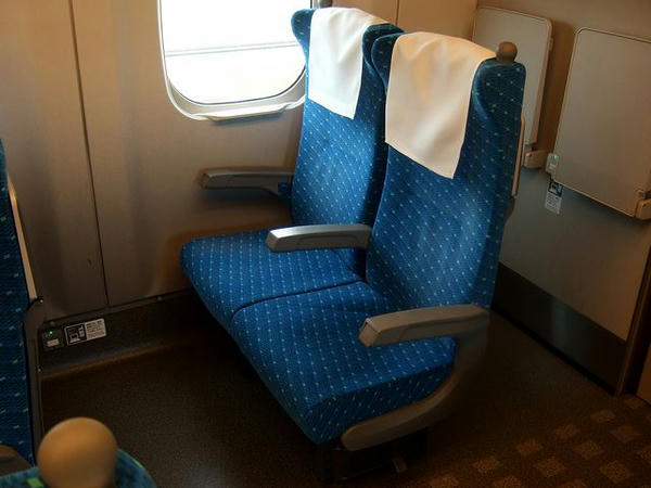 普通車の2人掛けシート