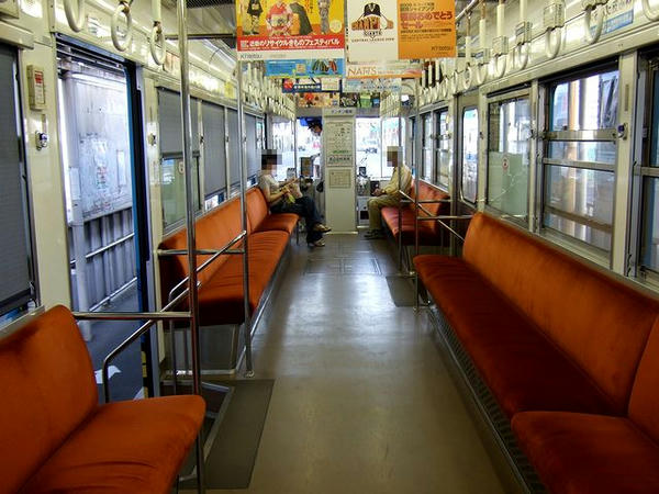604号の車内