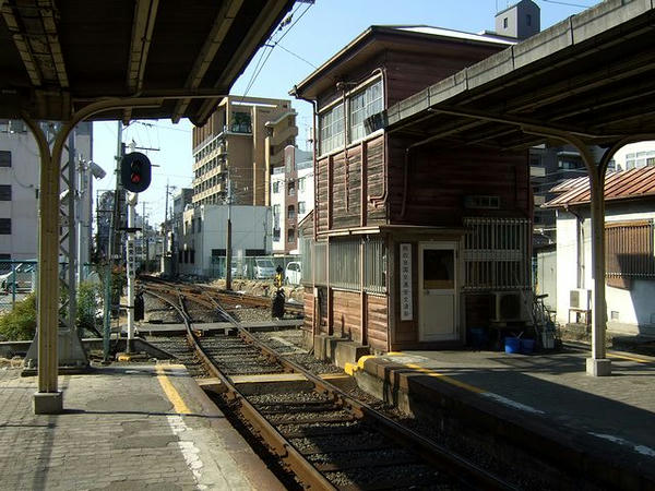 恵美須町停留所構内1